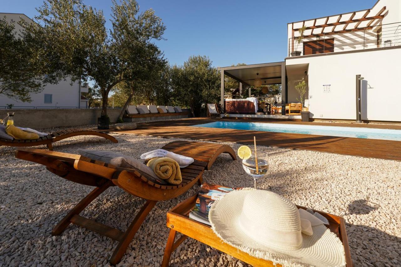 Villa Suncica With Heated Pool, Jacuzzi And Bikes Near Zadar Sukošan Extérieur photo
